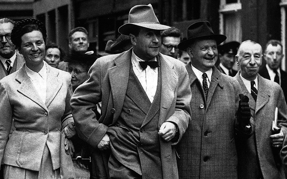 τόσο-πολλές-ώρες-τόσο-πολλές-σελίδες-2336137