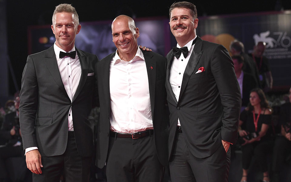 παρουσία-βαρουφάκη-η-πρεμιέρα-της-ται-2335369