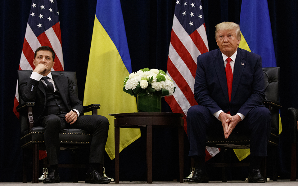 η-αμήχανη-συνάντηση-τραμπ-ζελένσκι-σ-2339199