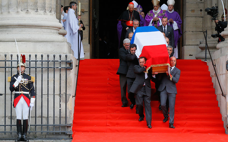 h-γαλλία-αποχαιρετά-τον-ζακ-σιράκ-φωτογ-2339992