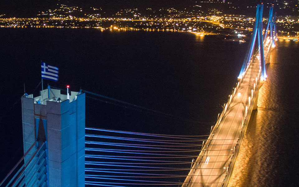 πάνω-από-61-εκατ-οι-διελεύσεις-στη-γέφυρ-2337517