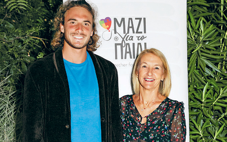 ο-στέφανος-τσιτσιπάς-πρωταθλητής-και-2338397