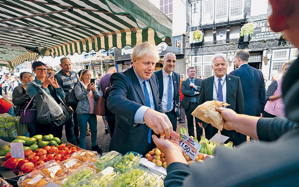 βρετανία-απειλές-μπέρκοου-κατά-τζόνσ-2337381