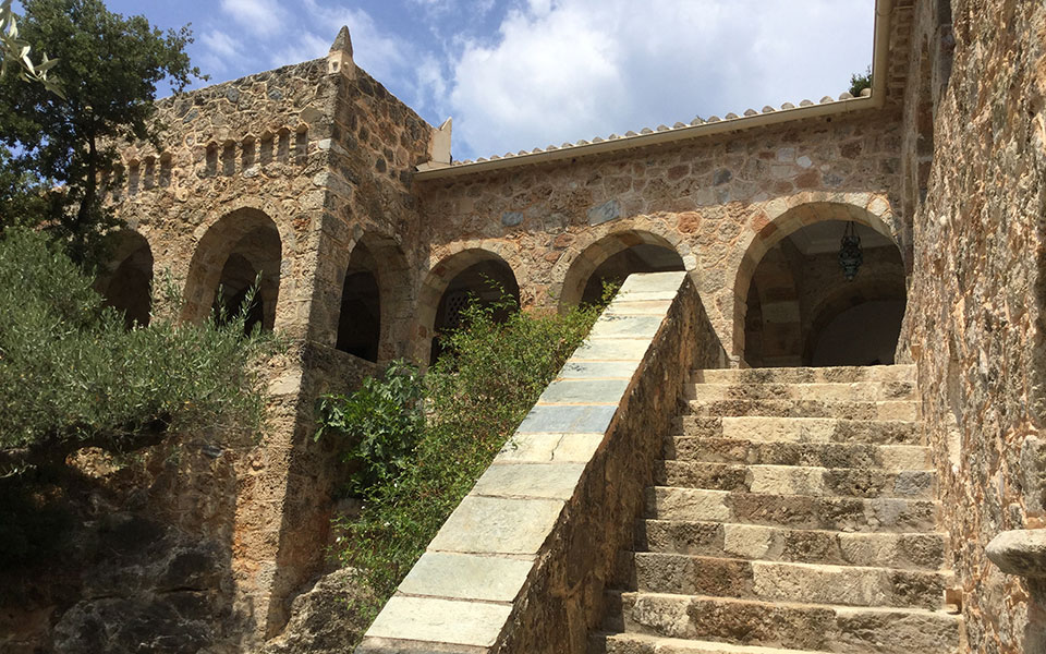 καταφύγιο-συγγραφέων-στη-μάνη-2336307