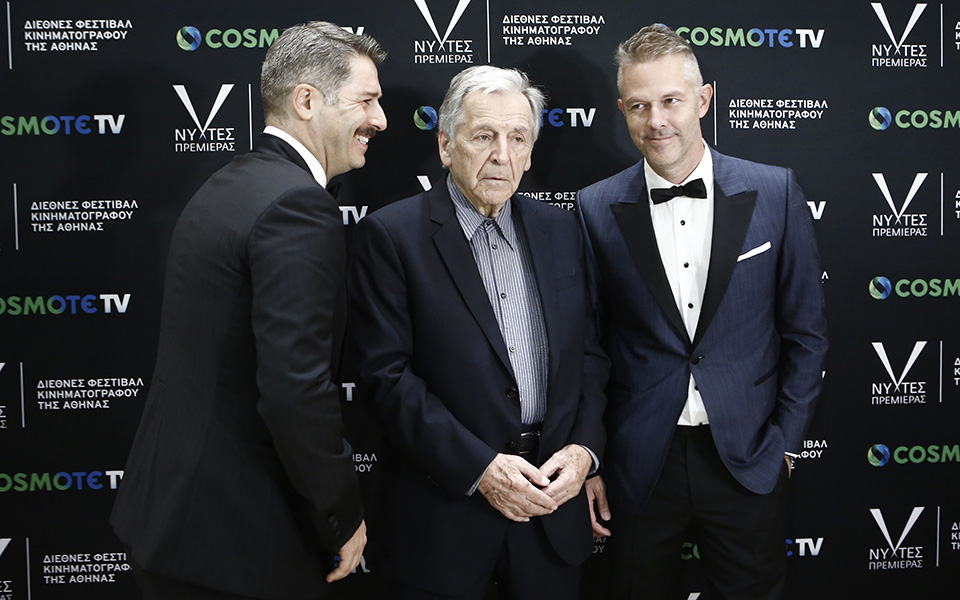 πανελλήνια-πρεμιέρα-για-τους-ενήλικ-2339860