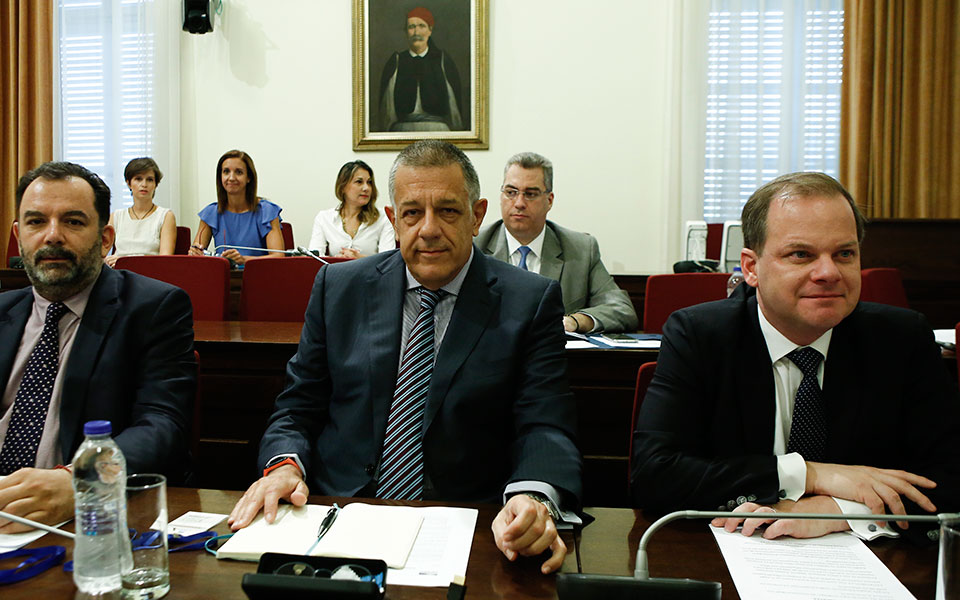 αντιπαράθεση-στη-βουλή-για-το-μετρό-θε-2336731