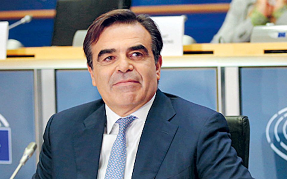 εξαιρετική-εμφάνιση-μ-σχοινά-παρά-τις-2340488