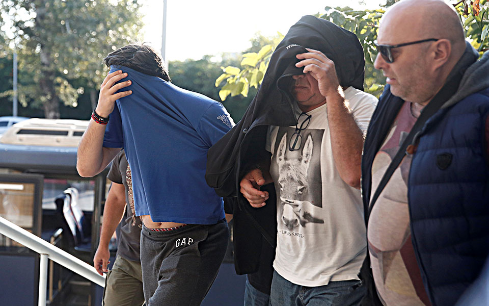 δύο-ρυμουλκά-και-το-εξτραδάκι-μου-2340859