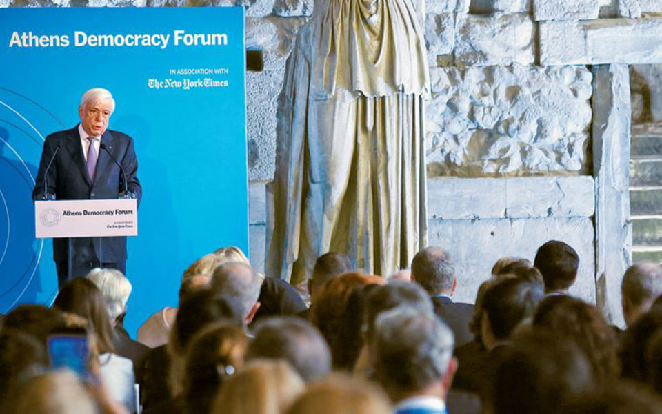 οι-προκλήσεις-που-απειλούν-τη-δημοκρα-2341957