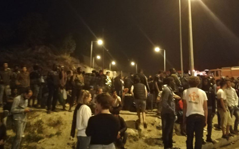 κλειστά-τα-σχολεία-στη-σάμο-μετά-τα-άγρ-2342203