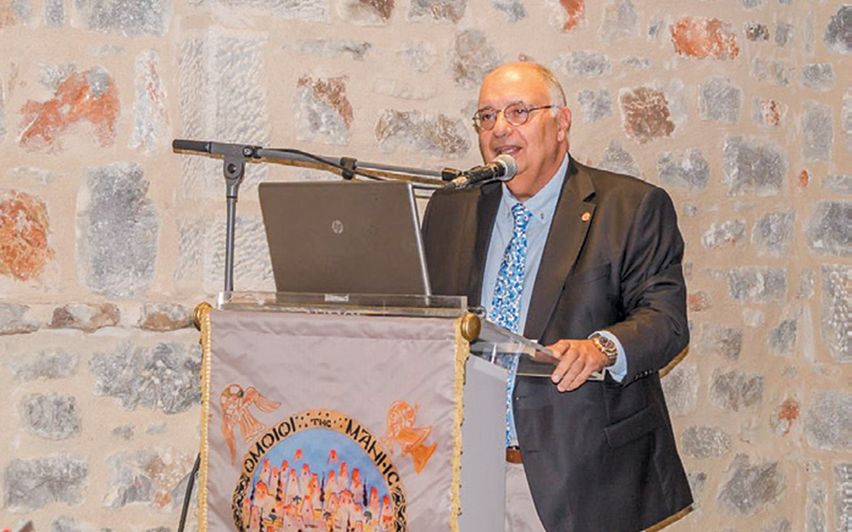 η-συγκινητική-ιστορία-της-νέλλης-καμχ-2344578