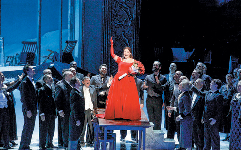 η-θριαμβευτική-αυλαία-για-την-υπνοβά-2345245