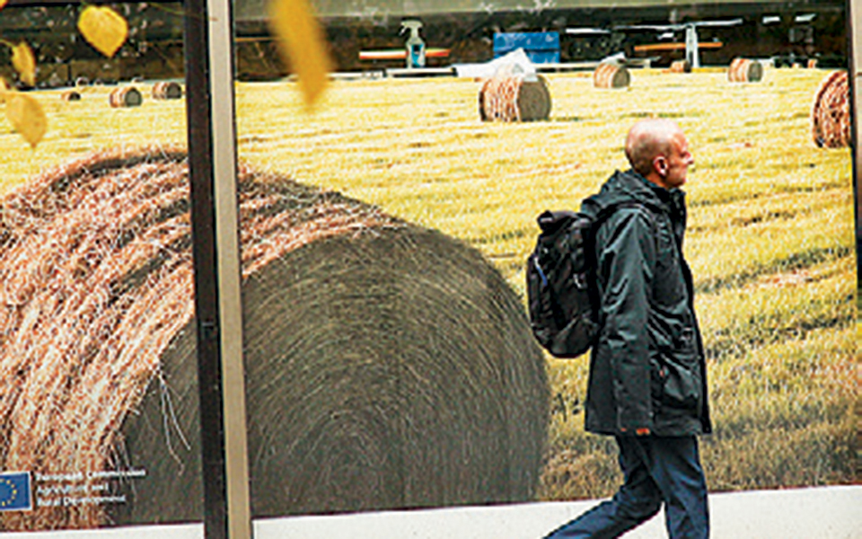 μπόρις-τζόνσον-στο-γήπεδο-της-ε-ε-η-μπά-2341080