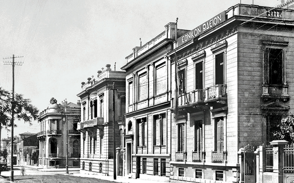 οι-αναμνήσεις-ξαναγράφουν-την-ιστορί-2341898