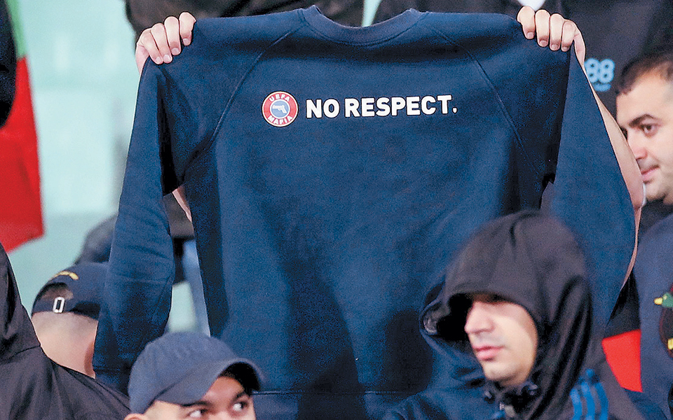 η-uefa-ανάμεσα-σε-ρατσισμό-και-εθνικισμό-2342937