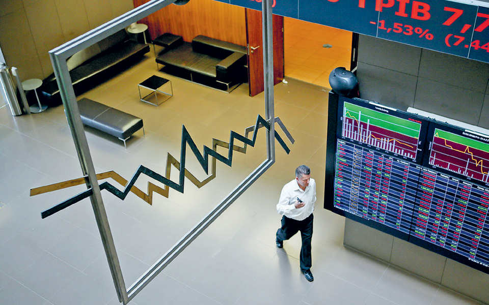 υψηλός-τζίρος-περιορισμένη-άνοδος-στ-2342705