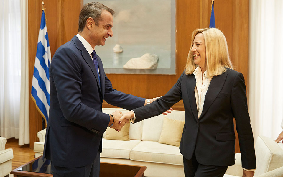 o-μητσοτάκης-το-βουνό-και-ο-γρίφος-της-2343009