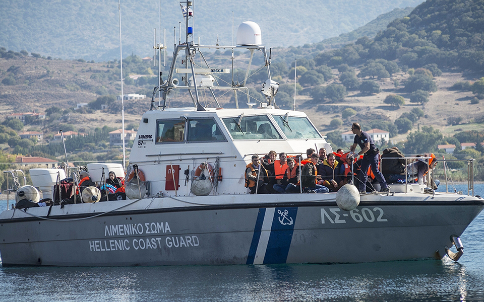 σύγκρουση-σκάφους-του-λιμενικού-με-λέ-2343487