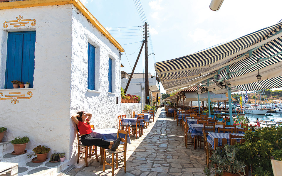 στην-αίγινα-μεταξύ-μας-2341173