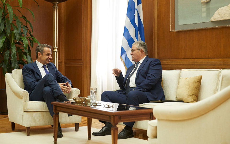 υπέρ-της-ψήφου-των-ομογενών-με-τρία-κρι-2341792