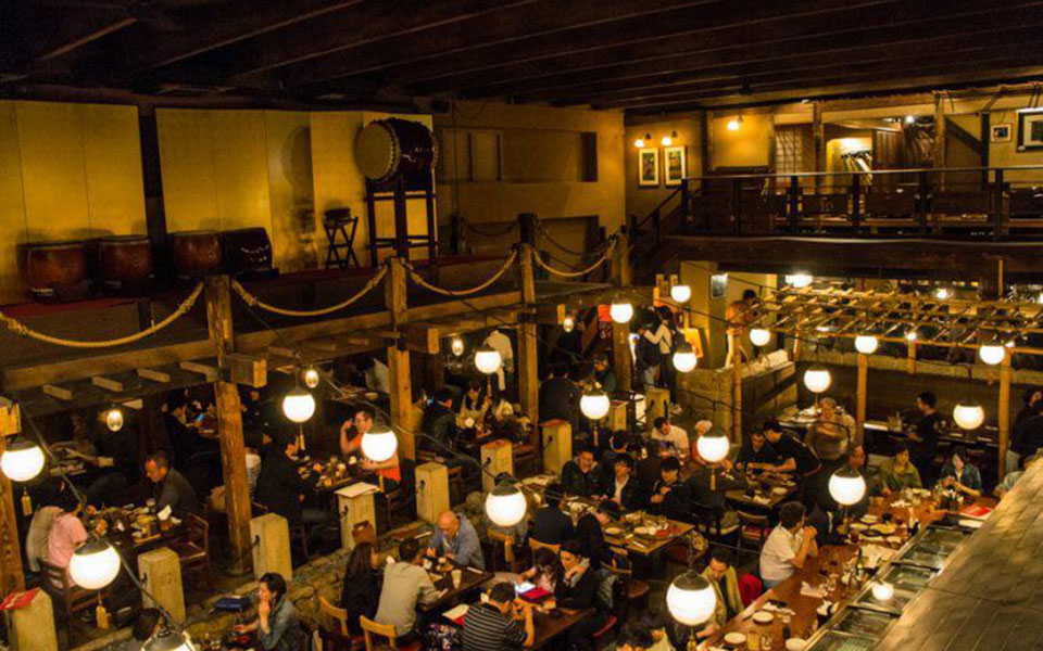 στα-παρασκήνια-2341758