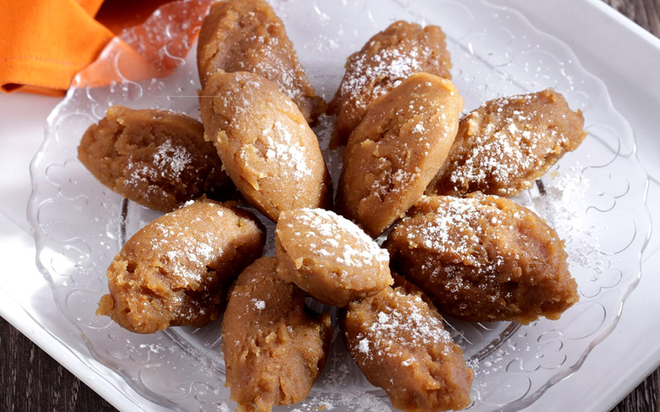 χαλβάς-αλευρίσιος-κουταλιστός-2345274