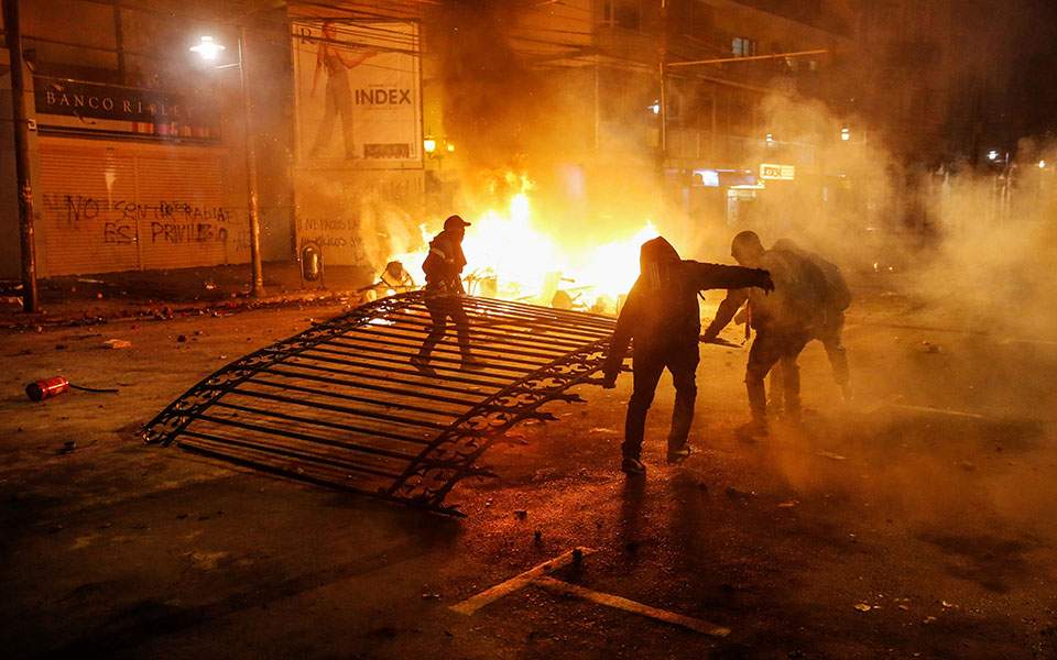 η-αθέατη-πλευρά-του-μοντέλου-της-χιλής-2344620