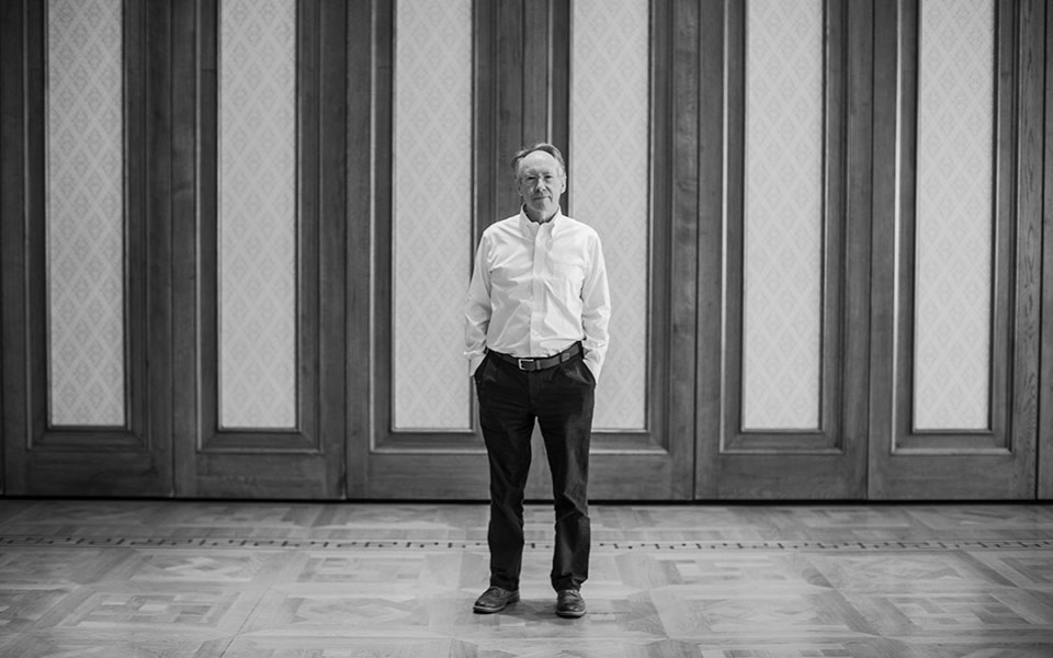 ιαν-μακ-γιούαν-στην-κ-θα-έβαζα-κι-εγώ-2340602