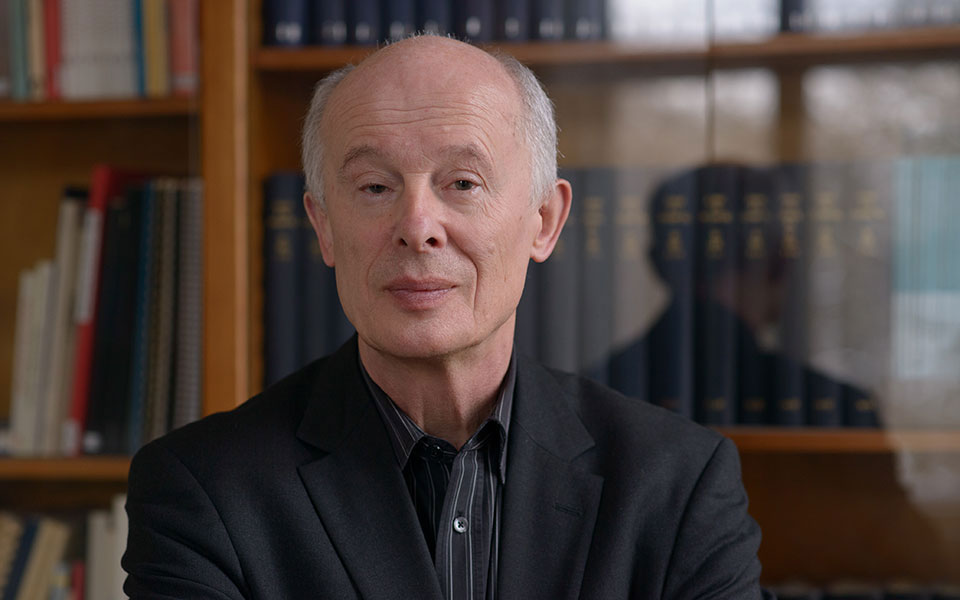 τρέχουμε-προς-τοίχο-και-πατάμε-γκάζι-2340868