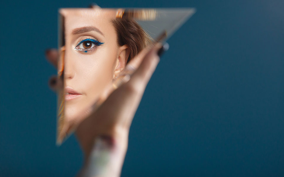 o-ναρκισσισμός-αντίδοτο-στο-στρες-και-τ-2344820