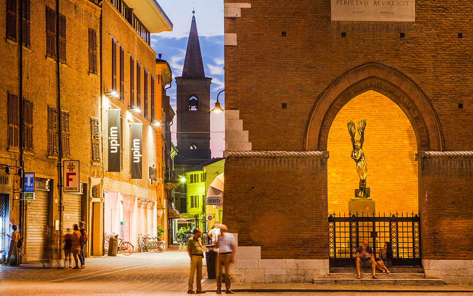 φεράρα-αναγεννησιακό-διαμάντι-2342464