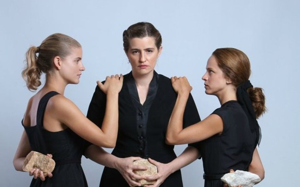 το-διαφάνι-μέσα-μας-2345978