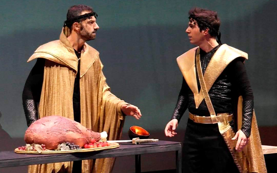 ο-θησέας-και-ο-μινώταυρος-της-κάρμε-2347560