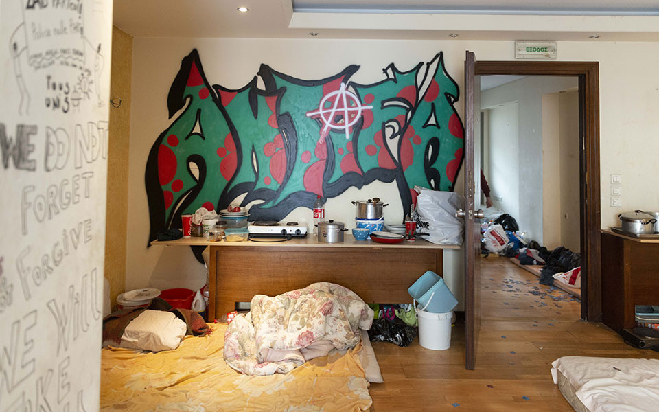 εξάρχεια-εκκενώθηκε-υπό-κατάληψη-κτί-2347107