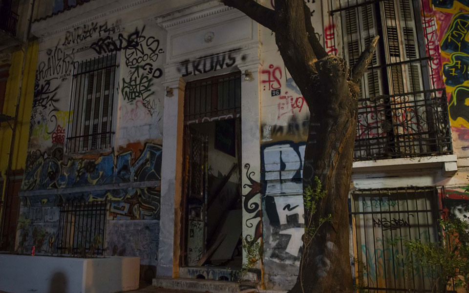 μου-κόλλησαν-το-όπλο-στο-μέτωπο-2346773