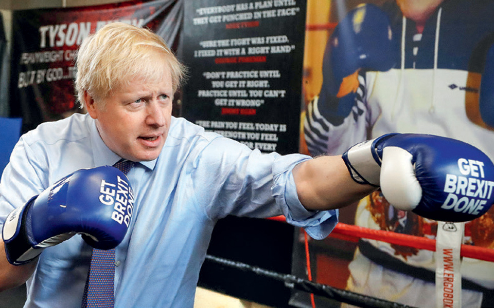 βρετανία-ντιμπέιτ-τζόνσον-κόρμπιν-με-2348935