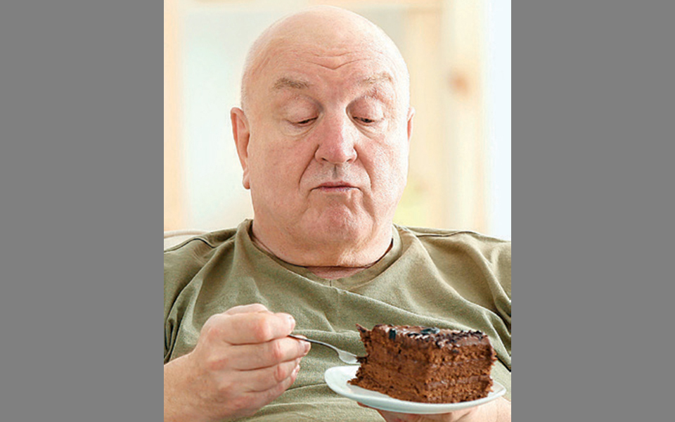 σχέση-κοιλιακού-λίπους-και-άνοιας-2346133