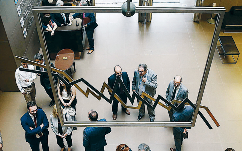 στάση-πριν-από-τις-900-μονάδες-για-τον-γ-2350197