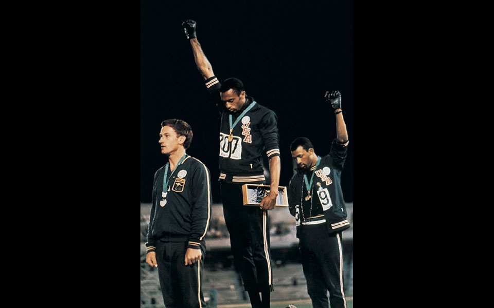 η-αμφισβήτηση-των-συμβόλων-2346889