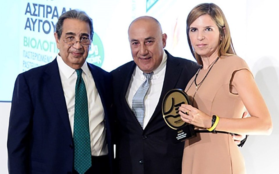 χρυσό-βραβείο-στα-χρυσα-αυγα-για-το-βιο-2349127