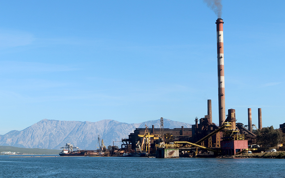 δυστύχημα-με-έναν-νεκρό-εργάτη-στο-εργ-2346152