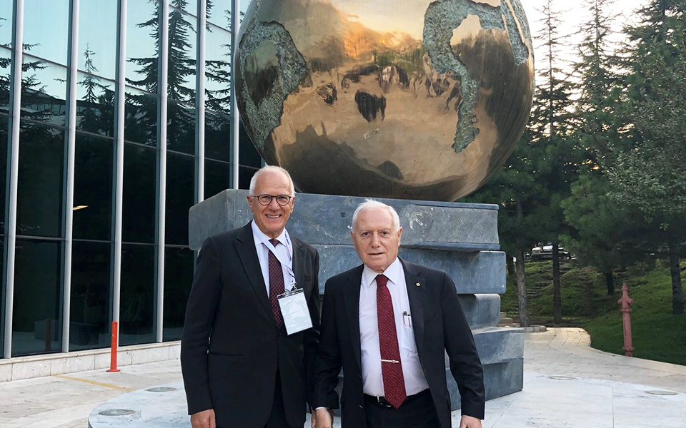 ανεκτίμητη-η-επιστημονική-συνεργασ-2351362