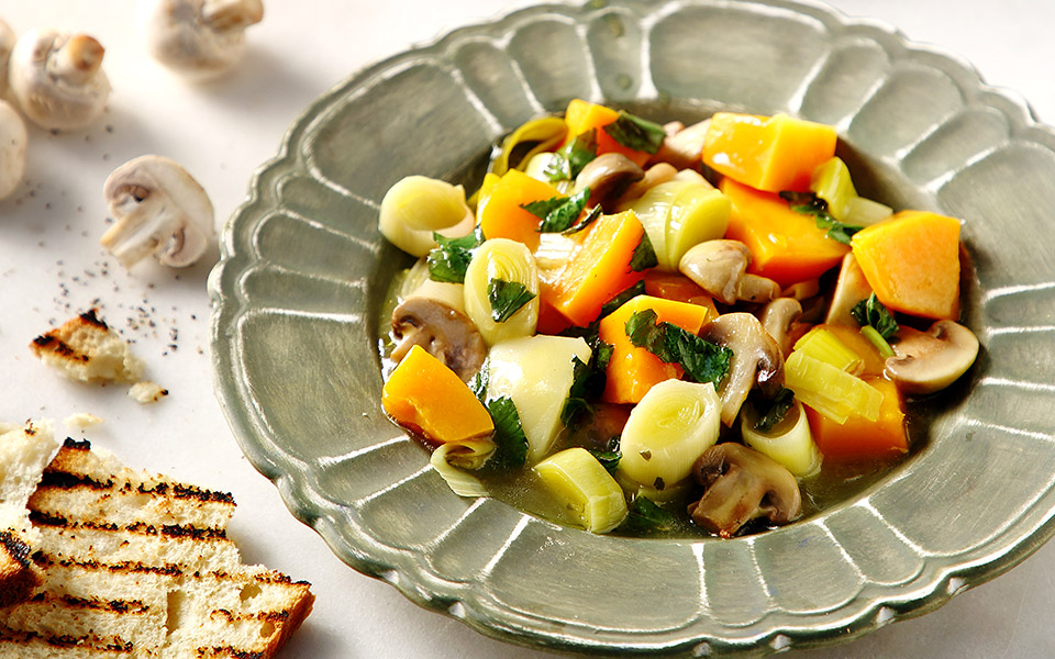 λαδερό-με-κολοκύθα-μανιτάρια-και-πατά-2352271