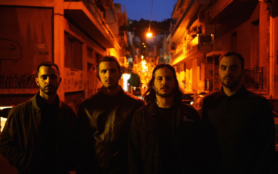 η-ελλάδα-που-ροκάρει-στην-εποχή-του-χιπ-2352278