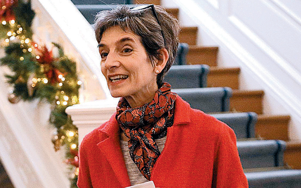 η-πρέσβειρα-της-βρετανίας-κέιτ-σμιθ-μα-2355855