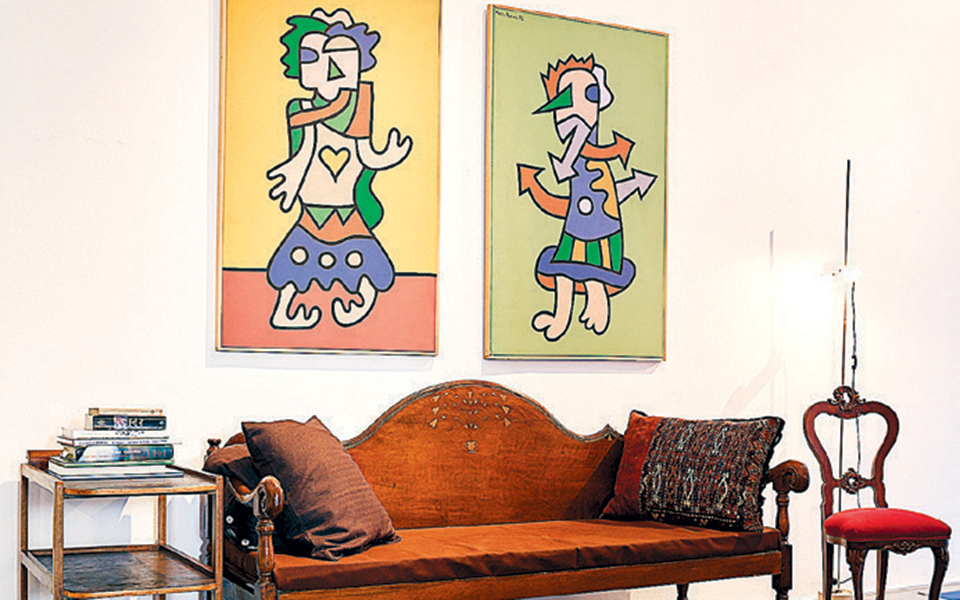 το-φιλόξενο-σαλόνι-του-συλλέκτη-μάς-2351204