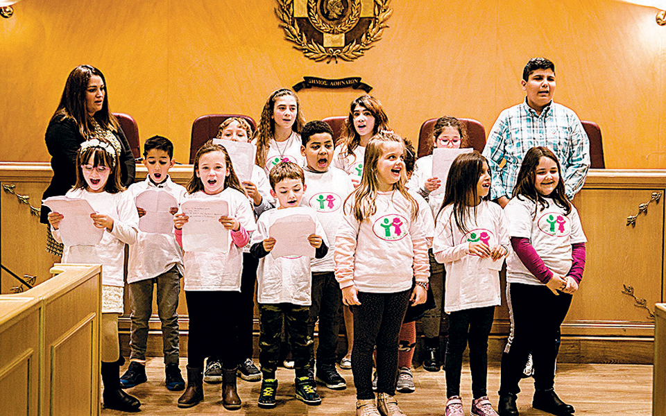 το-σωματείο-φίλοι-του-παιδιού-δίνει-2353336