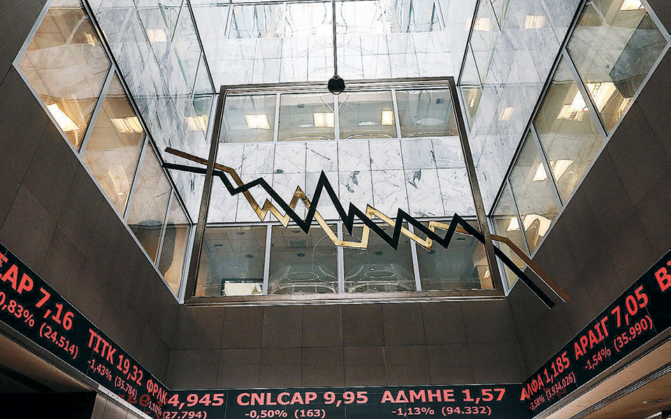 με-πτώση-096-ο-γενικός-δείκτης-έχασε-τις-900-2350931