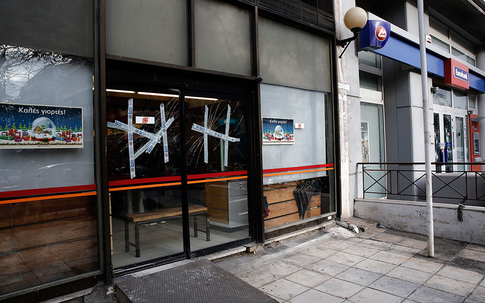 νύχτα-βανδαλισμών-στην-αττική-22-επιθέσ-2351701