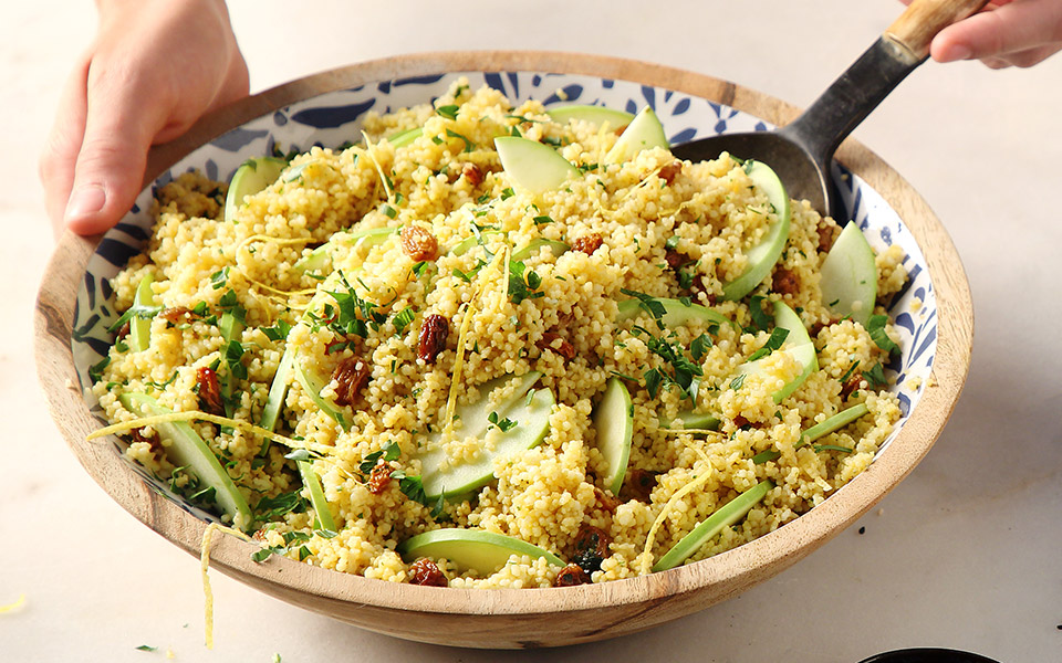 σαλάτα-με-κουσκούς-και-σταφίδες-2352275